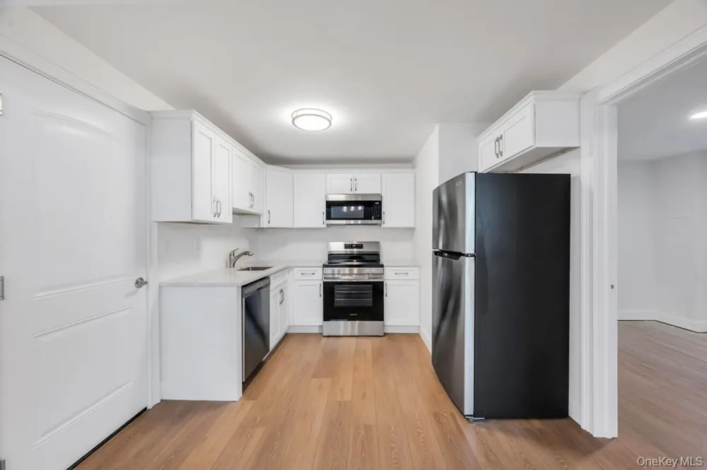 508 Starlight Drive Shirley, NY 11967