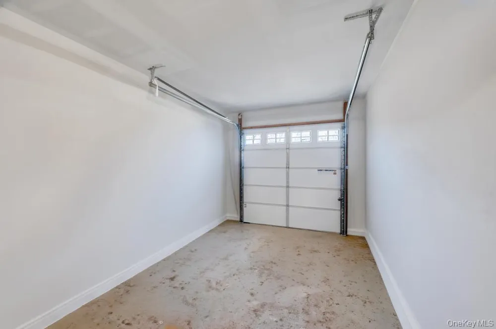 508 Starlight Drive Shirley, NY 11967