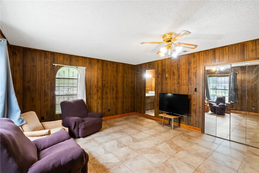 10702 Glenwood Street Corpus Christi, TX 78410