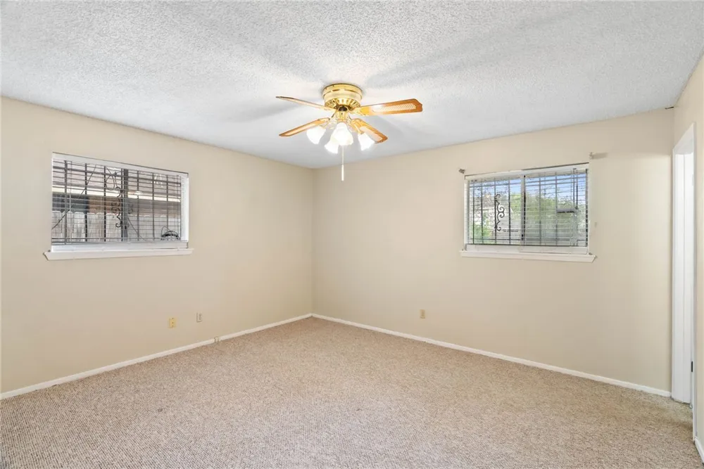 10702 Glenwood Street Corpus Christi, TX 78410
