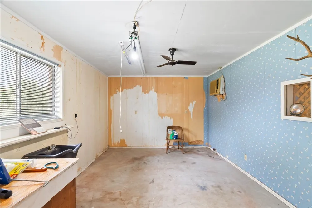 10702 Glenwood Street Corpus Christi, TX 78410
