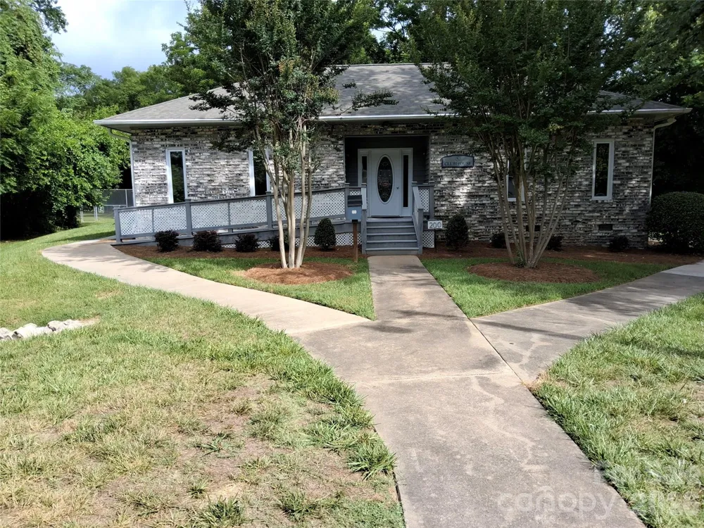 1903 Wellington Hills Circle Salisbury, NC 28147