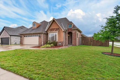 6422 Foxtail Park Drive