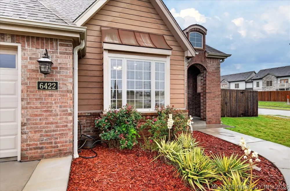 6422 Foxtail Park Drive Bartlesville, OK 74006