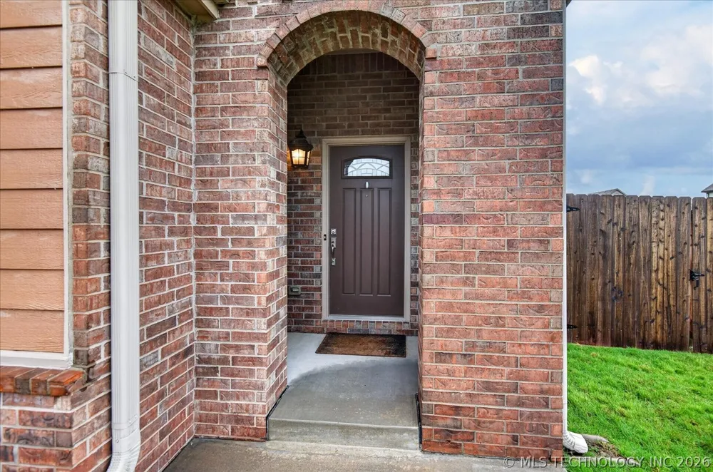 6422 Foxtail Park Drive Bartlesville, OK 74006