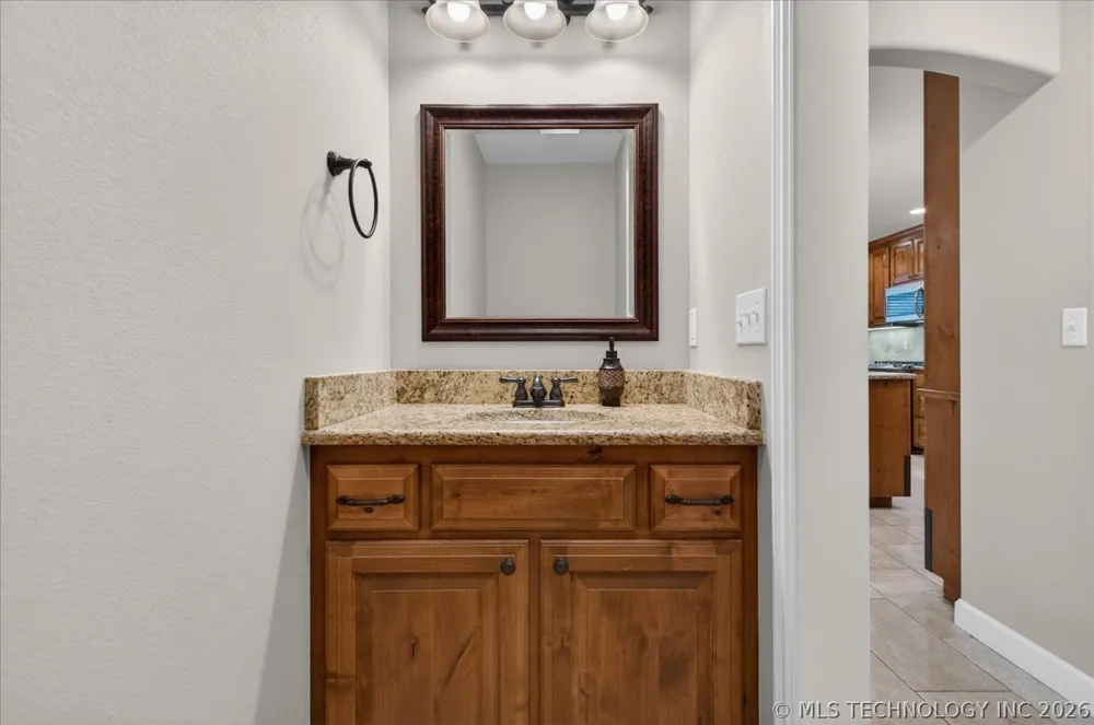 6422 Foxtail Park Drive Bartlesville, OK 74006