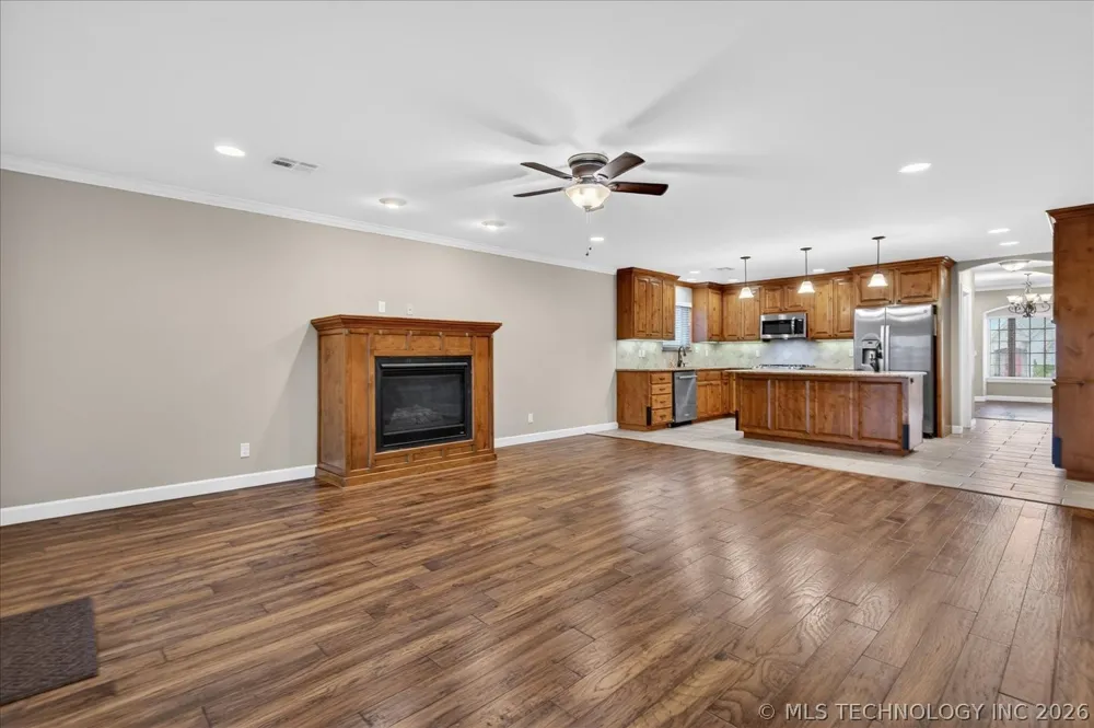 6422 Foxtail Park Drive Bartlesville, OK 74006