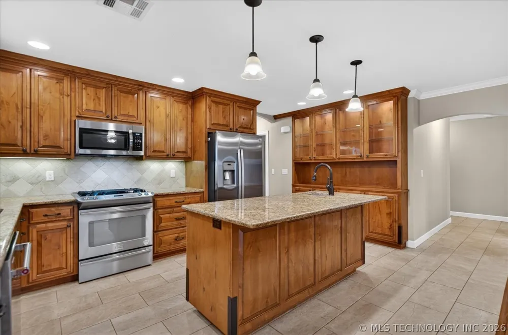 6422 Foxtail Park Drive Bartlesville, OK 74006