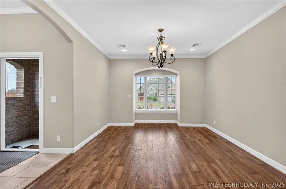 6422 Foxtail Park Drive Bartlesville, OK 74006