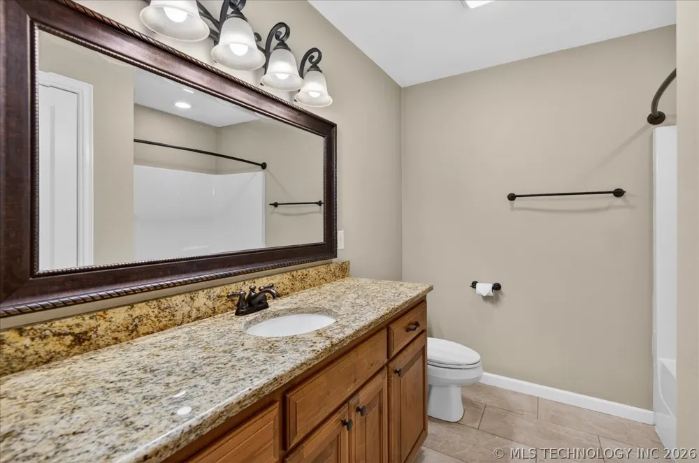 6422 Foxtail Park Drive Bartlesville, OK 74006