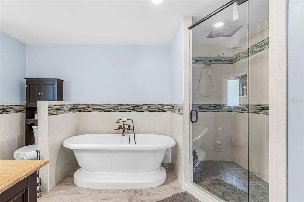1320 SE 26TH TERRACE Cape Coral, FL 33904