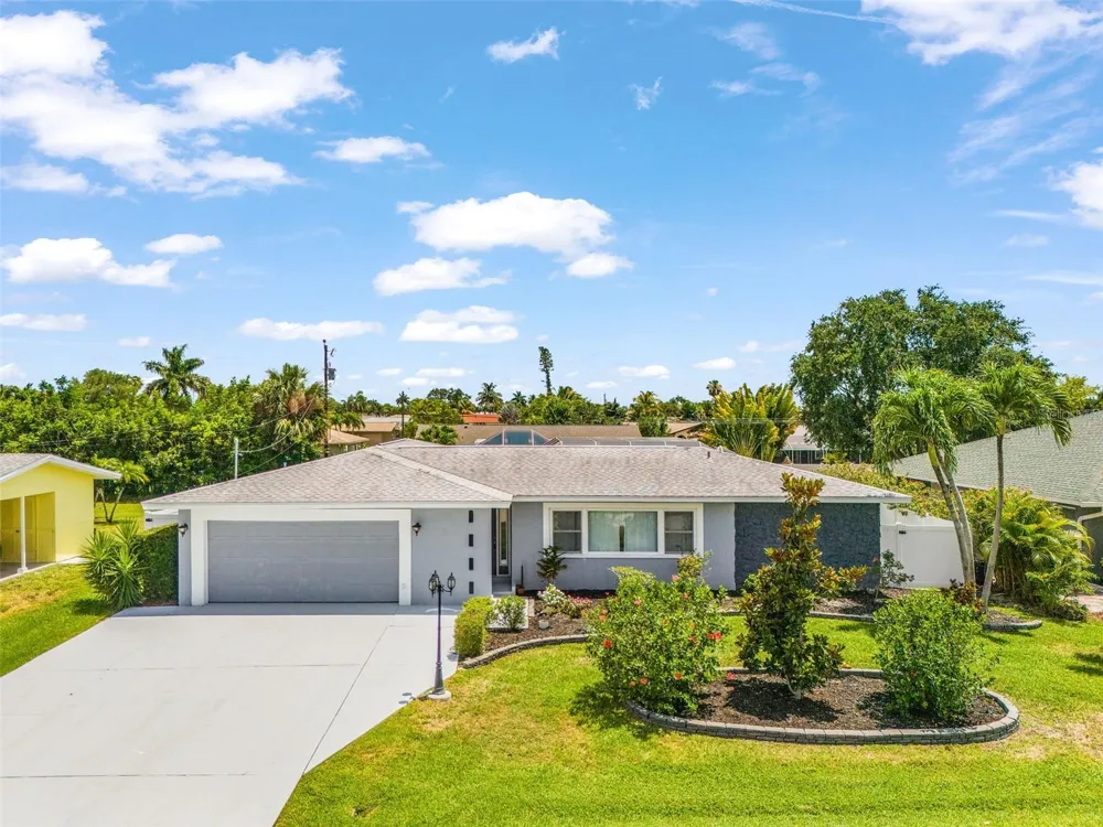 1320 SE 26TH TERRACE Cape Coral, FL 33904