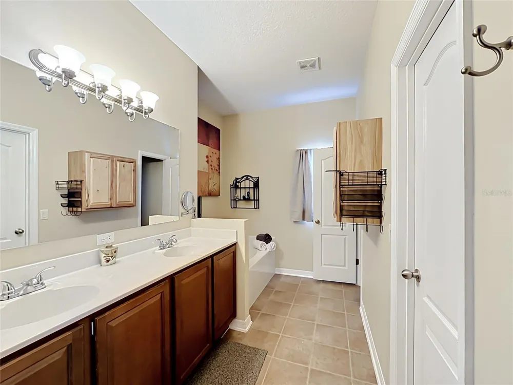 1012 SW 242ND TERRACE Newberry, FL 32669