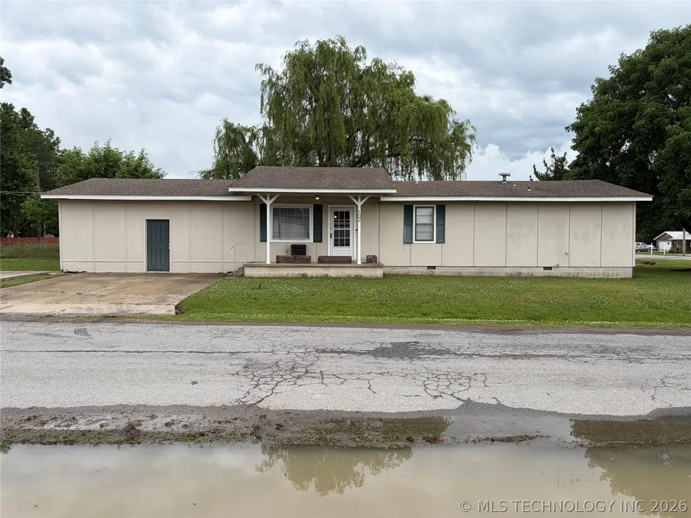 102 2nd Street Chouteau, OK 74337