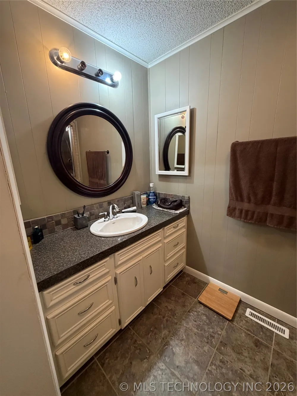 102 2nd Street Chouteau, OK 74337