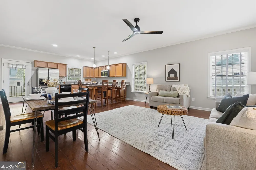 35 Etowah DR Cartersville, GA 30120