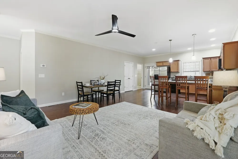 35 Etowah DR Cartersville, GA 30120