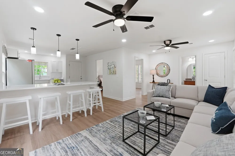 35 Etowah DR Cartersville, GA 30120