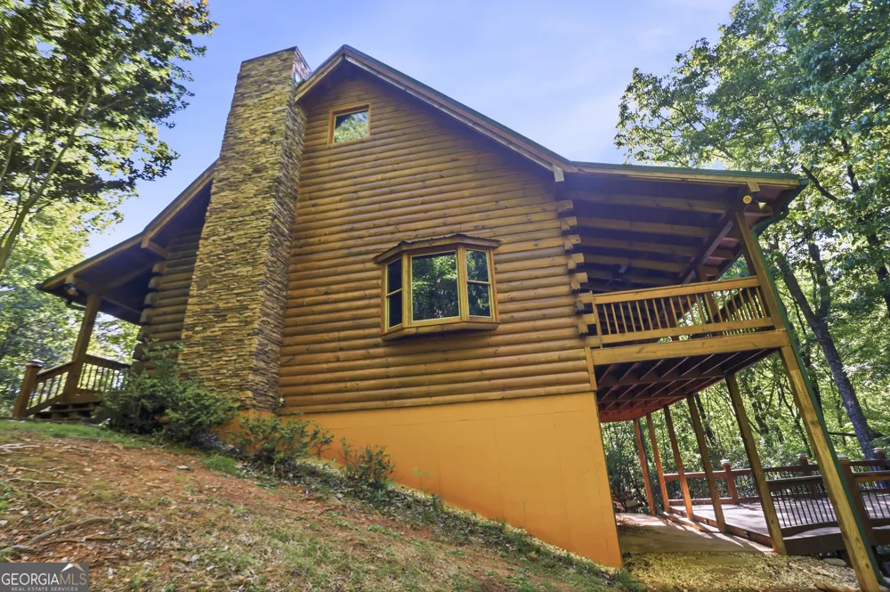 702 Ranch Mountain DR Dahlonega, GA 30533