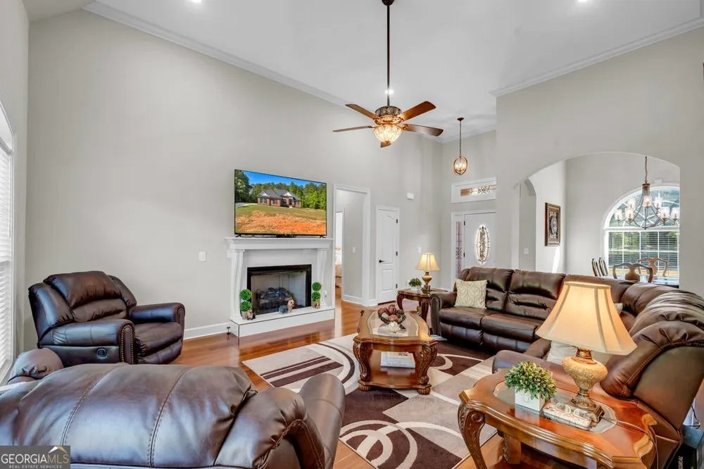 2594 Lassiter RD Forsyth, GA 31029