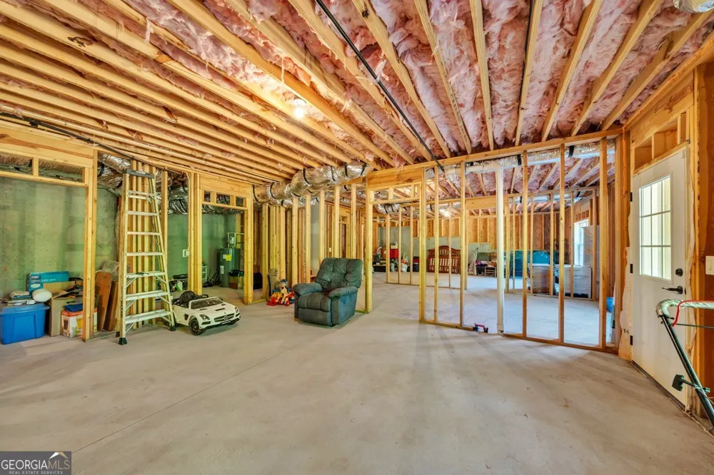 2594 Lassiter RD Forsyth, GA 31029