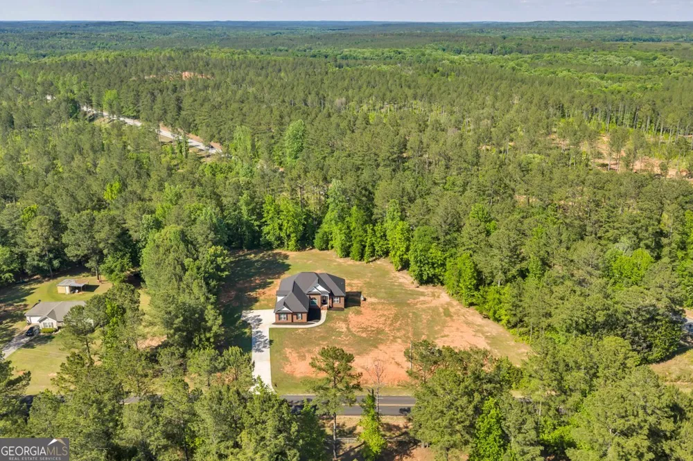 2594 Lassiter RD Forsyth, GA 31029