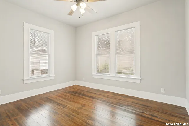 1205 BURNET ST San Antonio, TX 78202