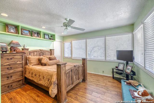 93 Saddle Mountain Rd Leakey, TX 78873