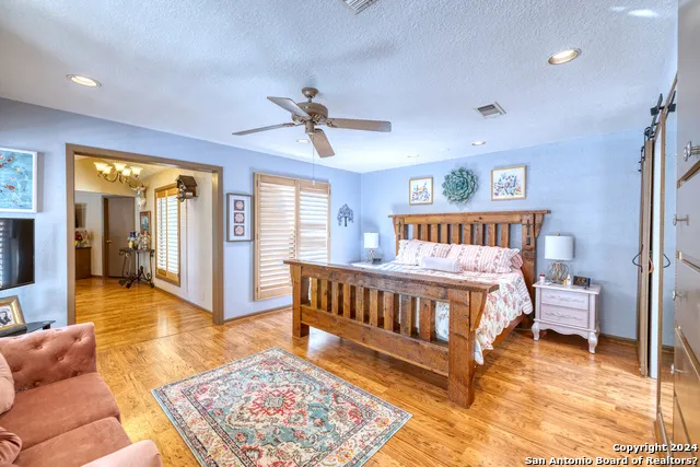 93 Saddle Mountain Rd Leakey, TX 78873