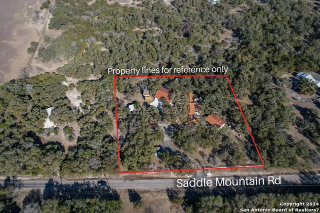 93 Saddle Mountain Rd Leakey, TX 78873