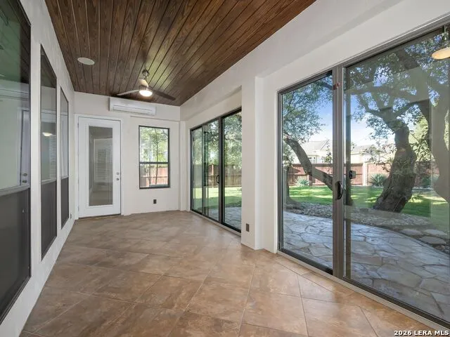 303 Regent Circle San Antonio, TX 78231