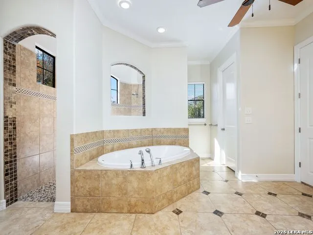 303 Regent Circle San Antonio, TX 78231