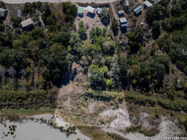 248 Lakeshore Bandera, TX 78003