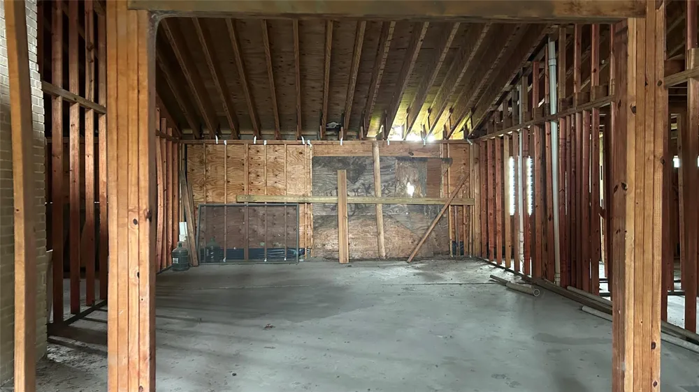 6706 Standing Oaks Street Houston, TX 77050