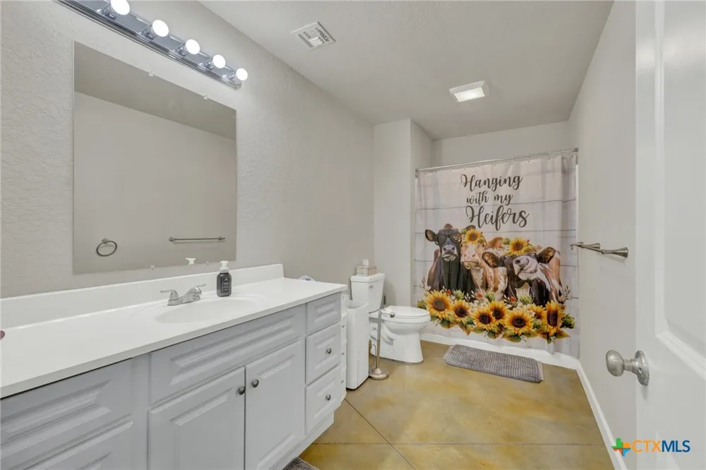 305 Lake Crest Drive Spring Branch, TX 78070
