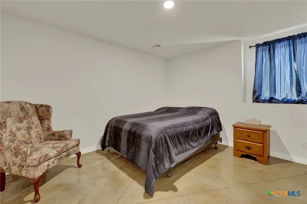 305 Lake Crest Drive Spring Branch, TX 78070