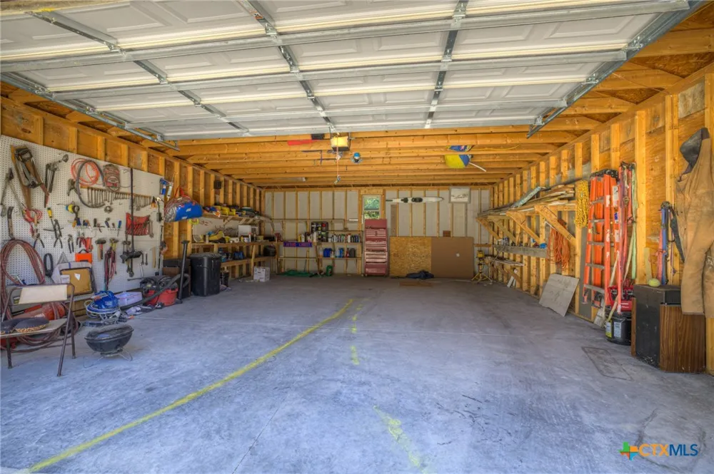305 Lake Crest Drive Spring Branch, TX 78070