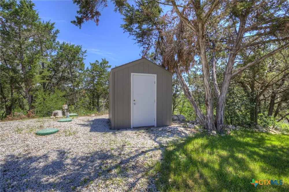305 Lake Crest Drive Spring Branch, TX 78070
