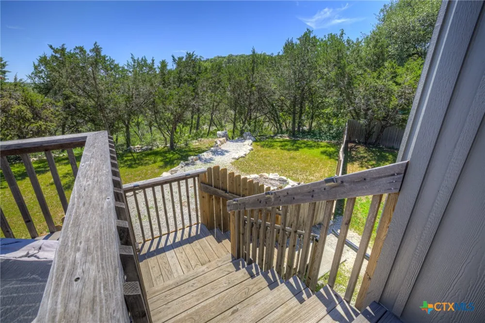 305 Lake Crest Drive Spring Branch, TX 78070