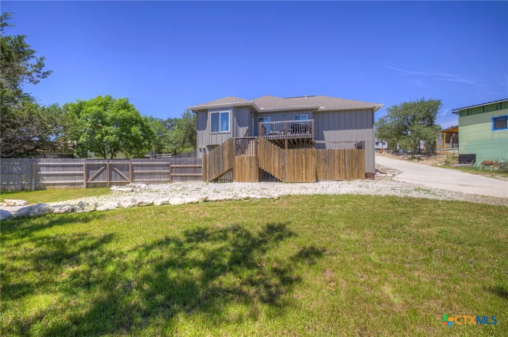 305 Lake Crest Drive Spring Branch, TX 78070