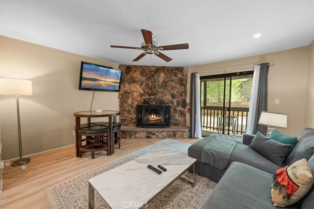 619 Summit Big Bear Lake, CA 92315