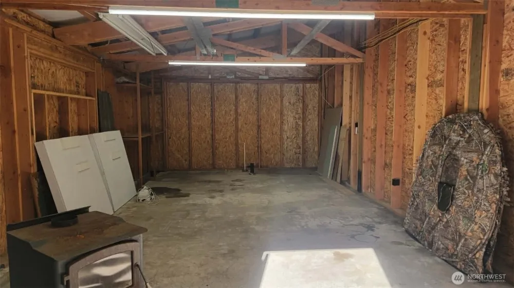 30543 Hwy 20 E Republic, WA 99166