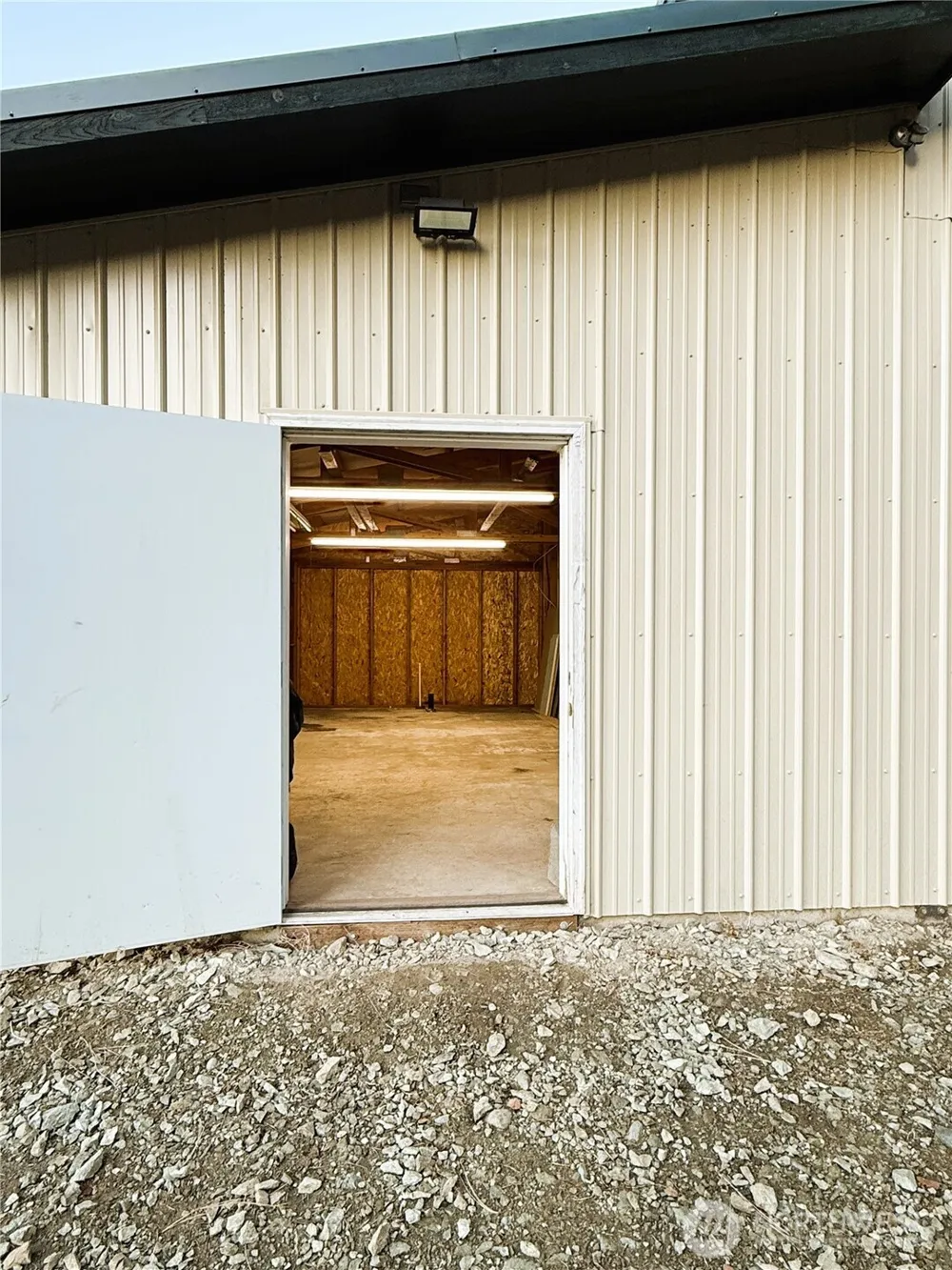 30543 Hwy 20 E Republic, WA 99166
