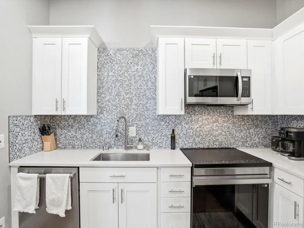 807 E 14th Avenue #2