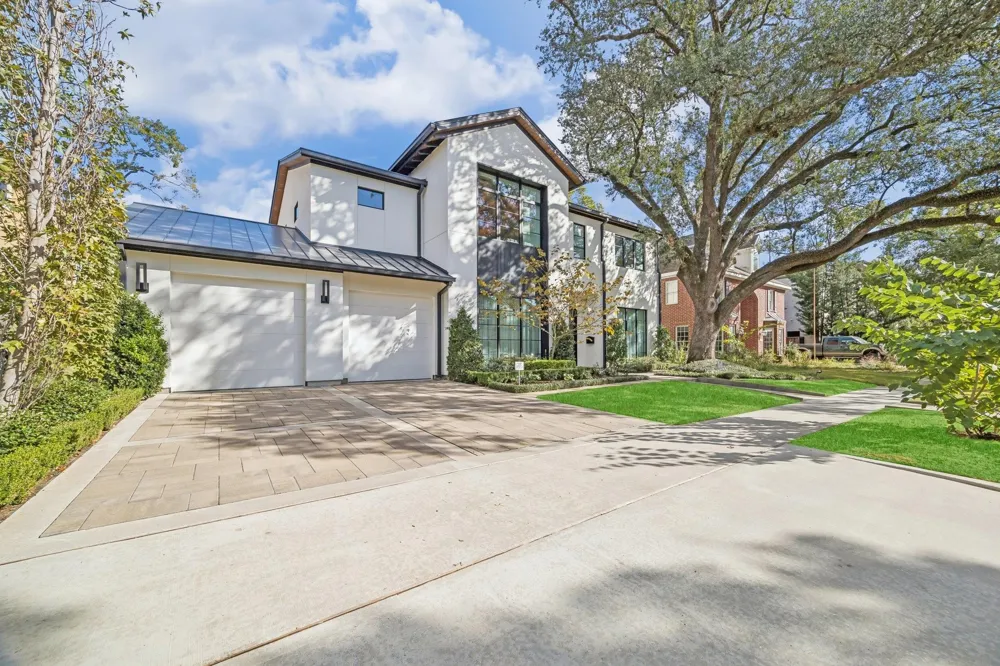 212 E Cowan Drive Houston, TX 77007