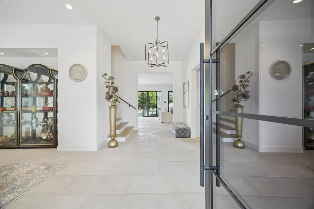 212 E Cowan Drive Houston, TX 77007