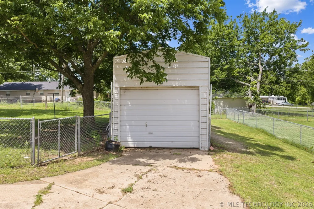 113 Circle Drive Davis, OK 73030