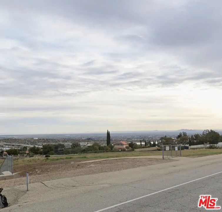 W Barrel Springs Rd Palmdale, CA 93551