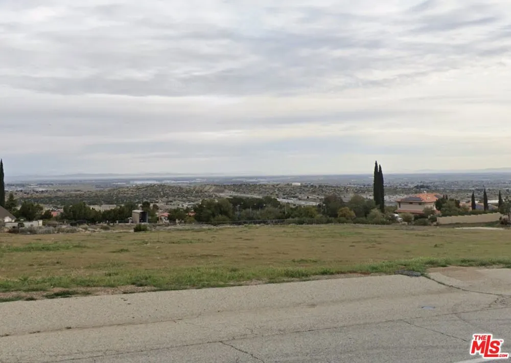 W Barrel Springs Rd Palmdale, CA 93551