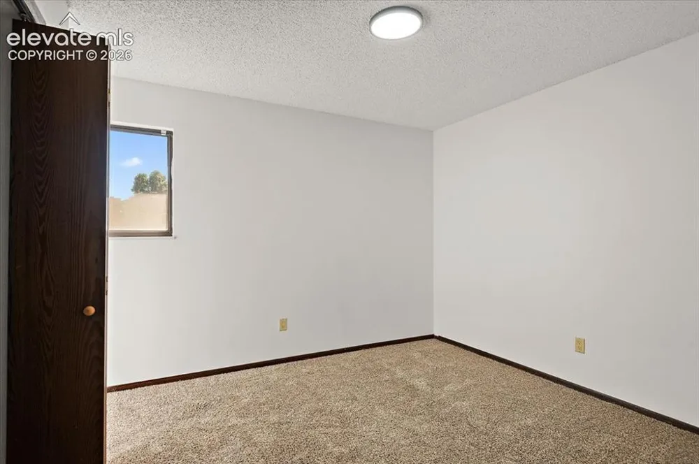 208 Starlite Drive Pueblo, CO 81005